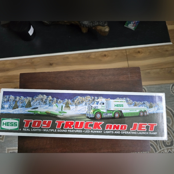2010 Hess Toy Trailer Truck & Jet. New in Box. - Picture 6 of 10